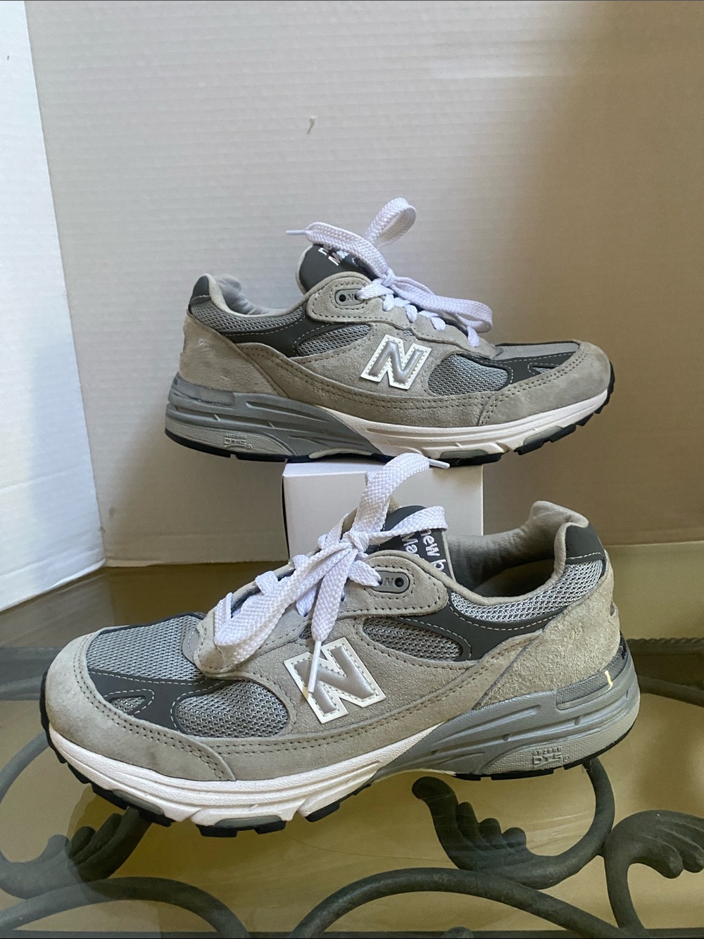 New Balance Made in USA 993 $200 women's 8 Gray Suede & Mesh Sneakers like new